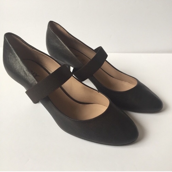 Dkny Shoes - DKNY Brown Pumps Upper Band Heels Size 10M